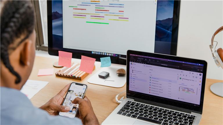 A 12 Y/O AI-Enhanced Email Management Platform