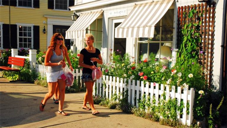 BTQN2187 Brown County Retail Opportunity w/R.E.