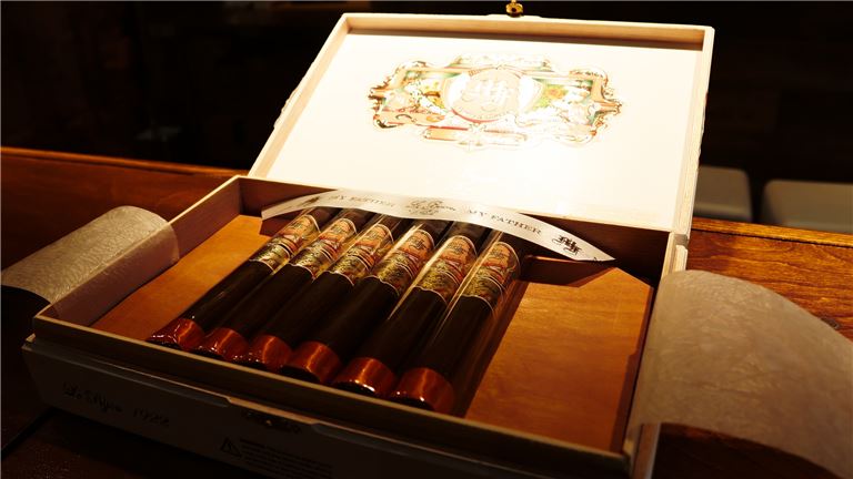 Turn-Key Wine Shop/tasting Bar - Prime Emeryville Location | $200,000