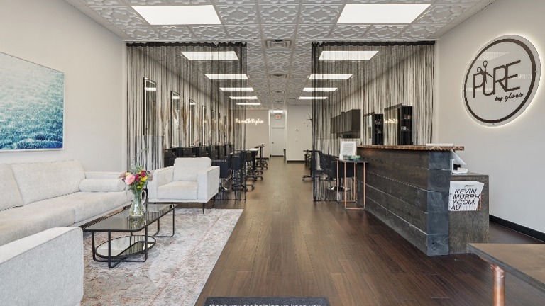 Beautiful salon in prestigious zip code