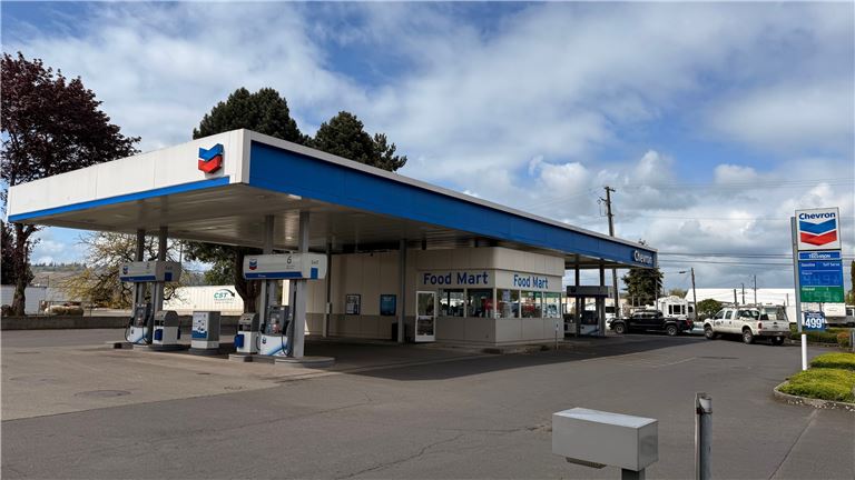 Gas Station/Grocery/Carwash/Property