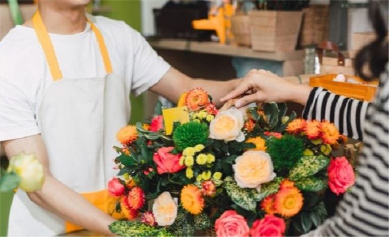 Profitable Floral & Gift Shop Affluent Western Suburb