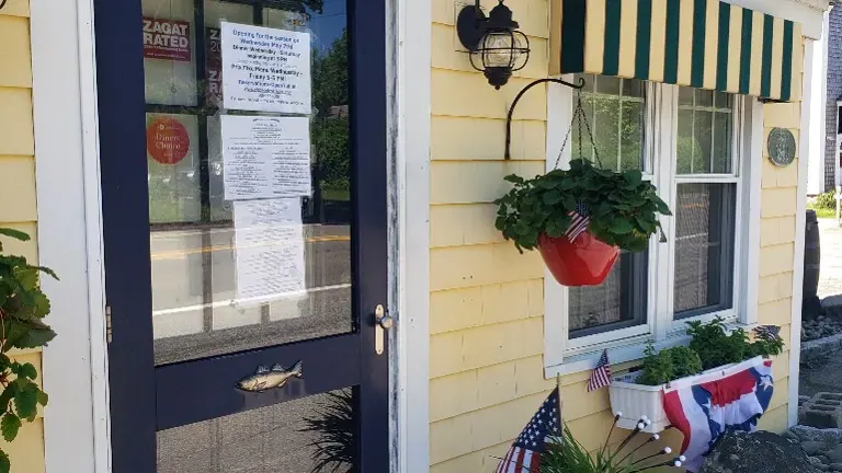 42 Seat Restaurant with 2 BR Apt & Studio - Business & Real Estate