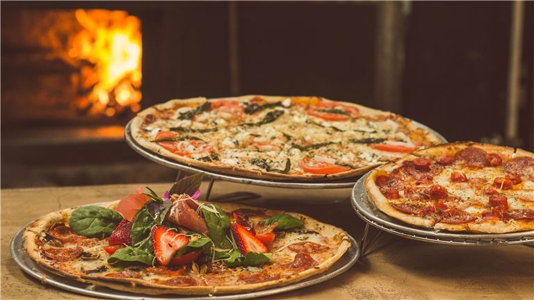 Fast Casual Bar & Restaurant FOR SALE