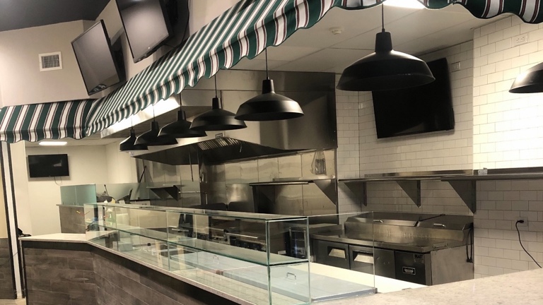 Gourmet Eatery in Affluent Area