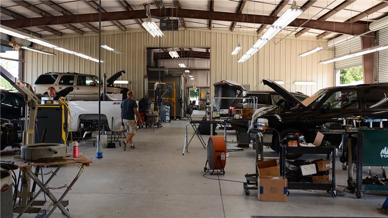 Very profitable mobile auto collision business