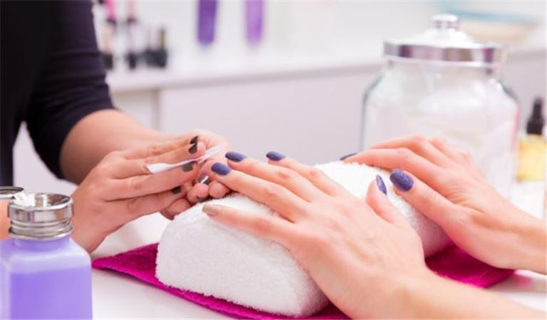 Price Reduction!!! Fully equipped nail salon in growing location!