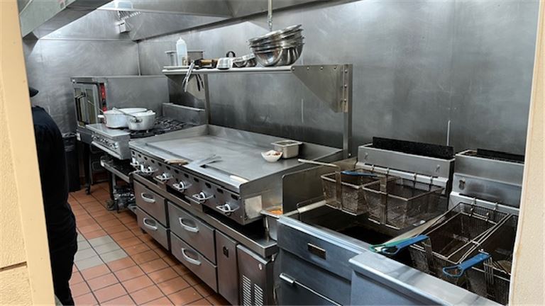 HSC Turnkey Restaurant with Full Bar & Patio – 4,130 sq. ft.