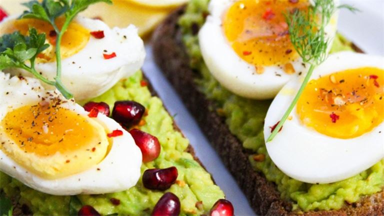 Long Established Successful Restaurant & Lounge with Property