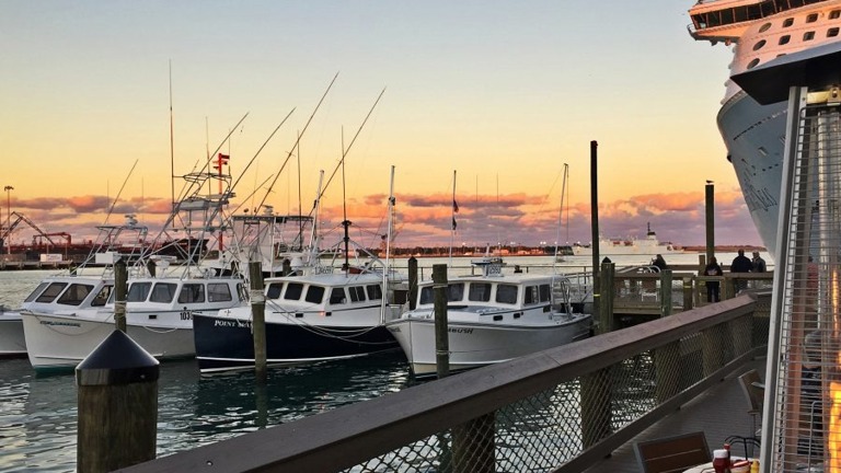 Successful & profitable restaurant perfect for continued operations