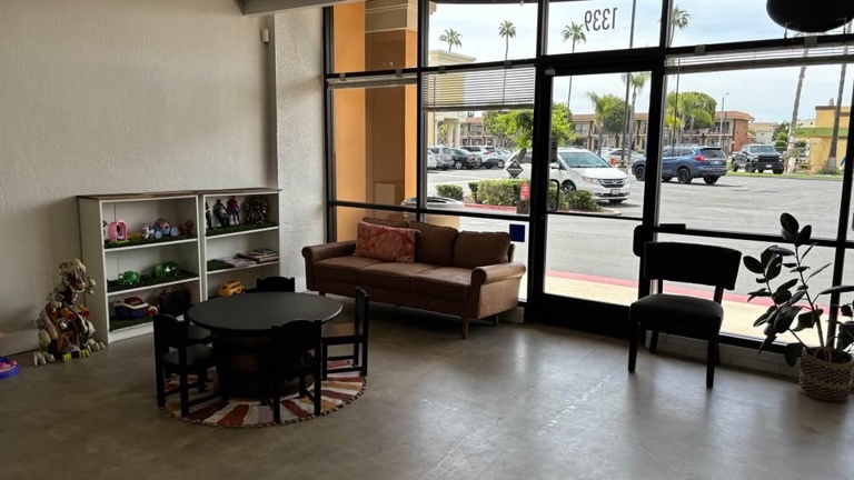 Kid/Barber side Waiting Room