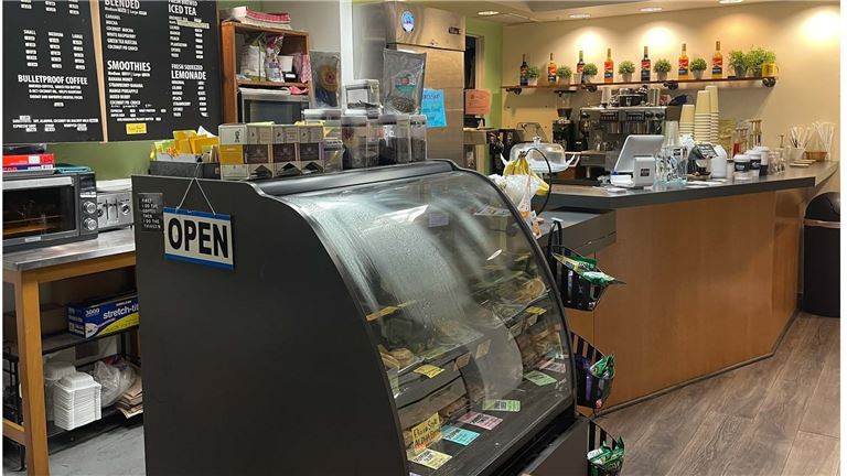 Great Downtown Location for Food & Beverage Business