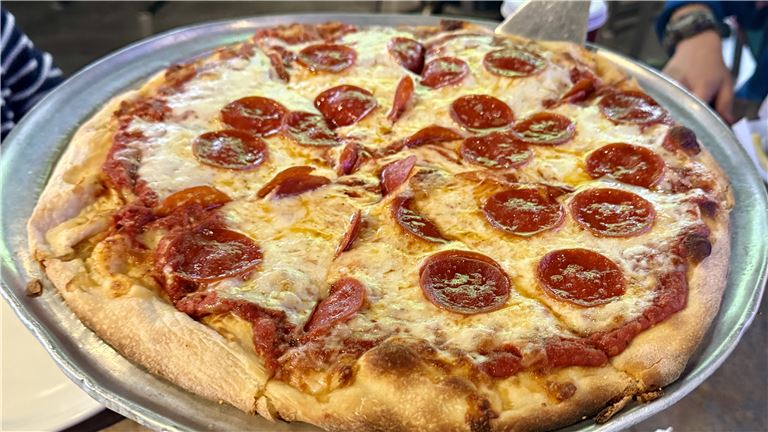 **Thriving Italian Restaurant Opportunity!**