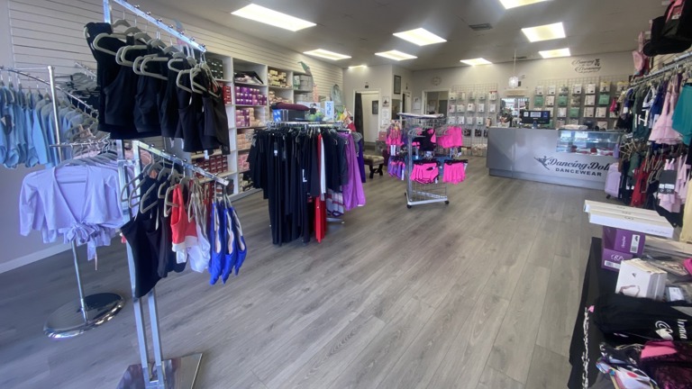 Thriving Dancewear Boutique with 30+ Year Legacy – Turnkey Opportunity