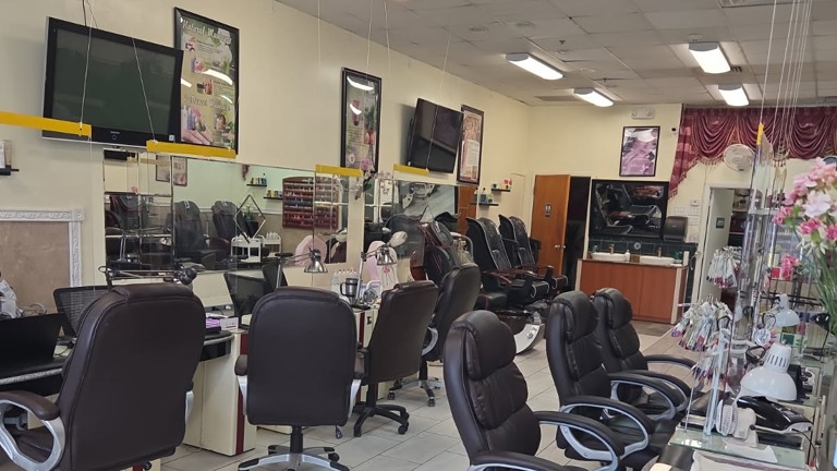 Established Nail Salon in Prime Location