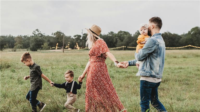 Profitable Turn-Key Print and Digital Parenting Magazine Media Company