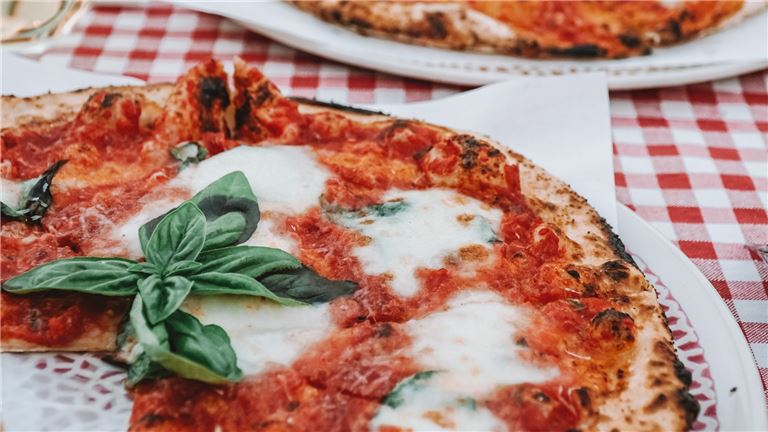 Established 38-Year Italian Restaurant – Turnkey & Profitable!