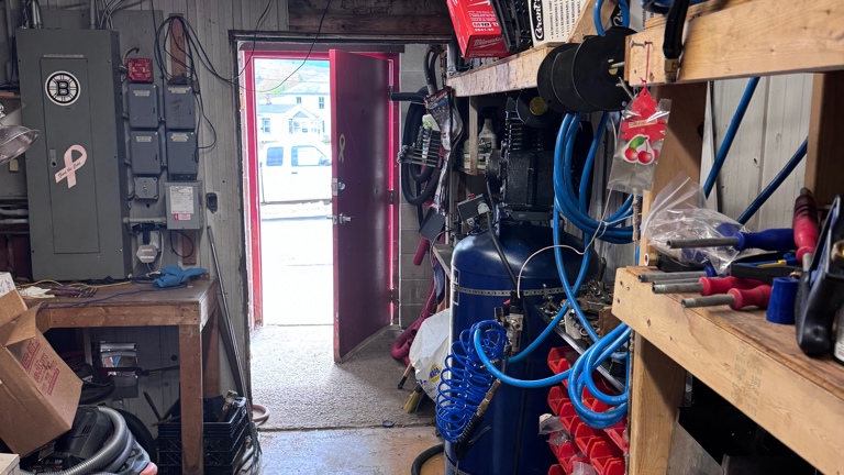 Operating room for car wash