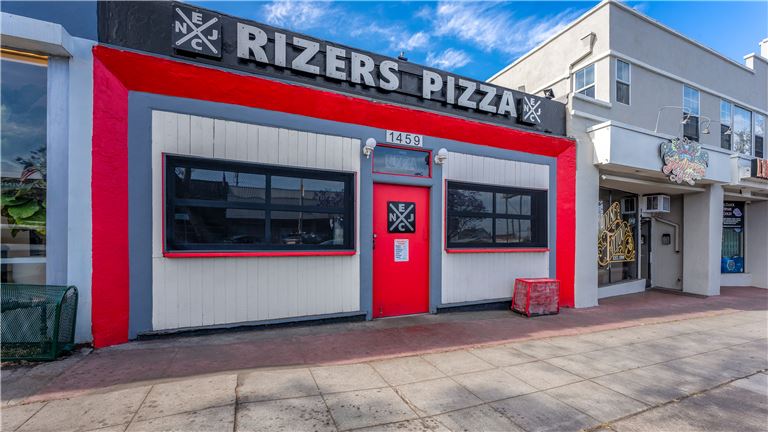 Pacific Beach Pizzeria For Sale