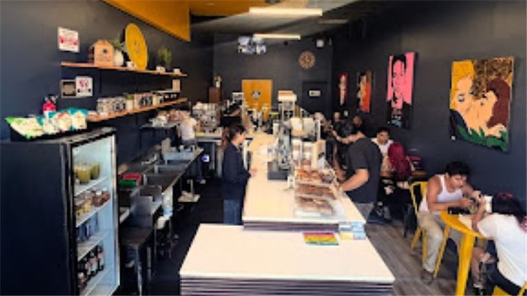 Uploaded Listing Img 0