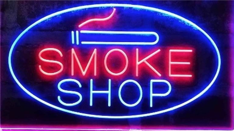 Profitable Smoke Shop Franchise – Hillsborough County – Great Lease.
