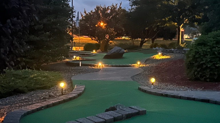 Night glow golf