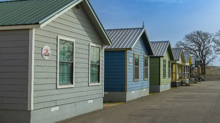 Tiny Home & Storage Facility - 10.3% Cap Rate - $277k Net Income