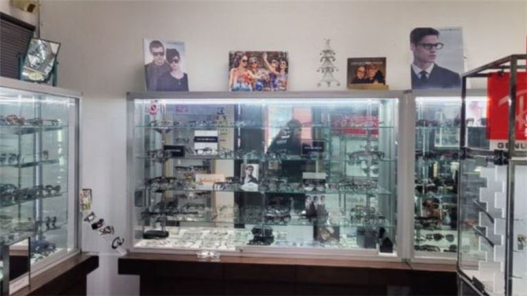 Optical Lab 39-Year Established