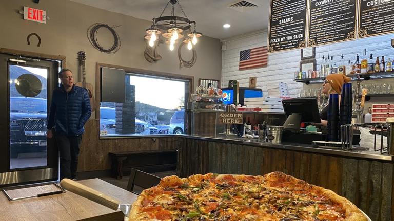 Cowboy Pizza Dining