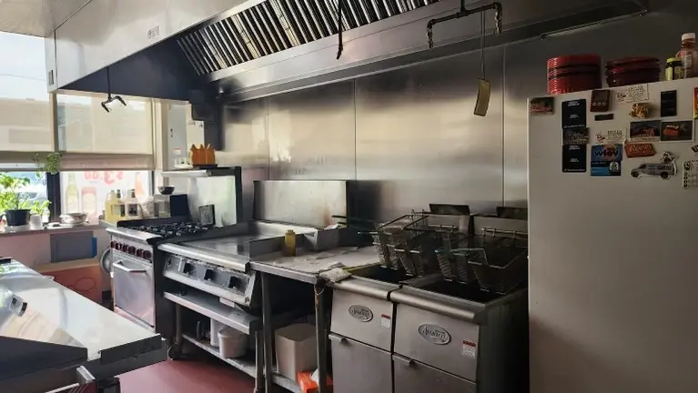 Pizzeria Business, w/liquor licence  for sale in Catasauqua, PA