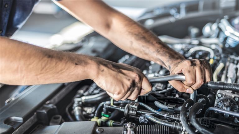 Attractive Small Town Auto Repair Biz with Real Estate