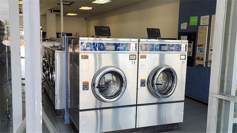 Paramount starter laundry