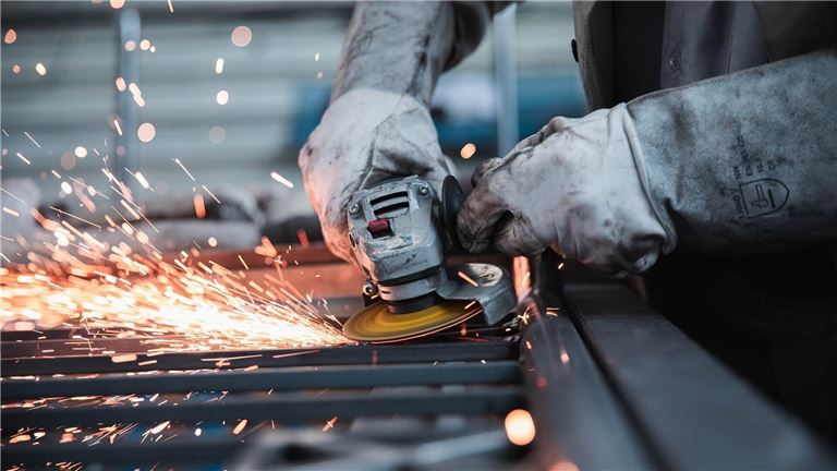 MOTIVATED SELLER! Metal Fabrication Business w/Real Estate