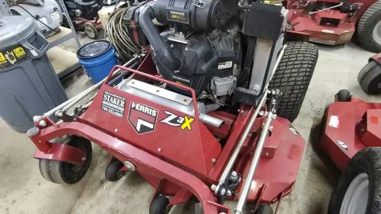 Has 37hp EFI Vanguard engine with extended Oil Guard system extending oil change intervals to 500 hrs