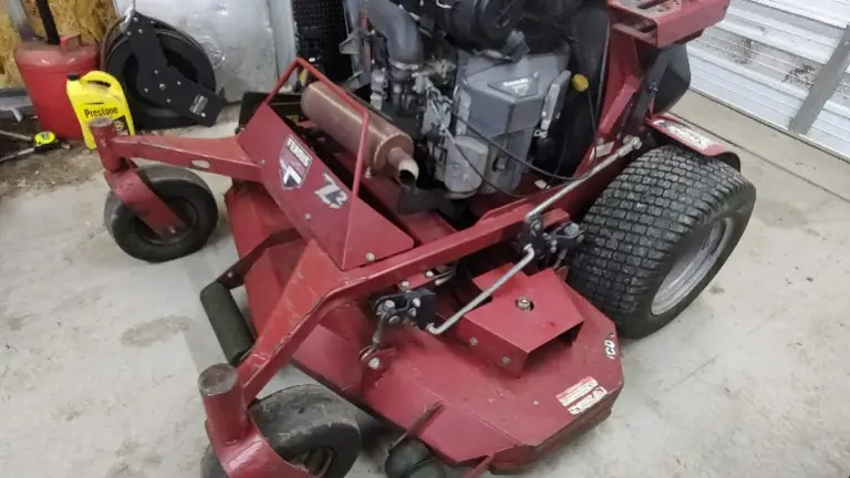 Has 25hp Kawasaki engine