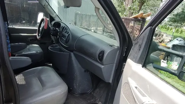 2 passenger interior