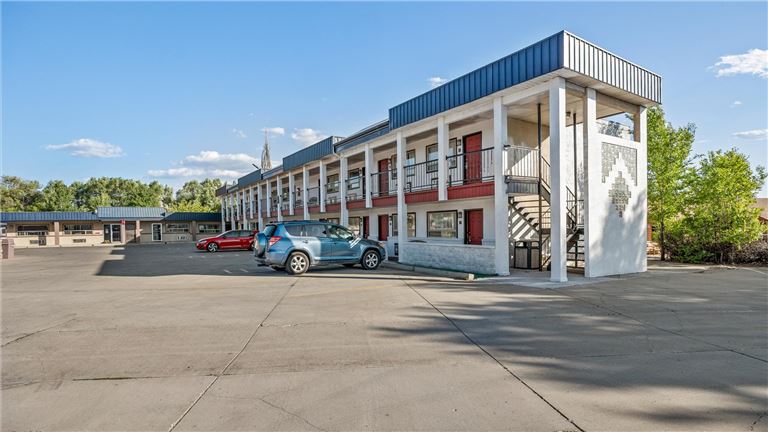 Rare Investment Opportunity: Lodging, RV Park, 7 Bed Short Term Rental