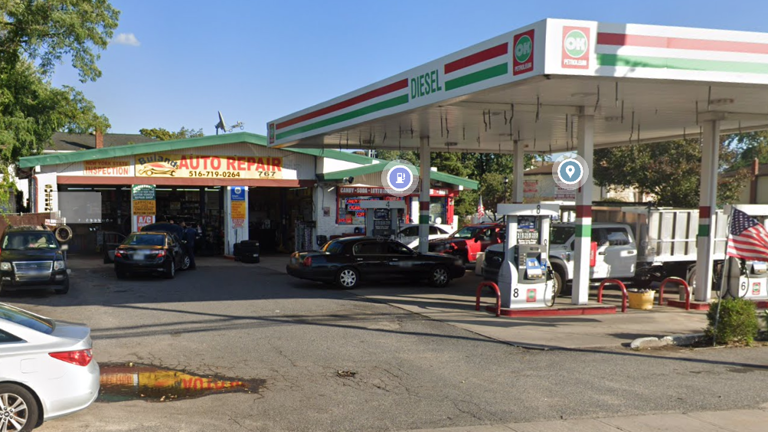 3 Bay - Auto Repair and Service - 5 STARS on GOOGLE - Great Location!