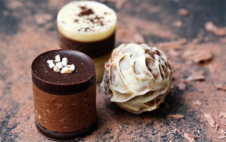 Wholesale and Retail Producer of Custom Made Assorted Pastries