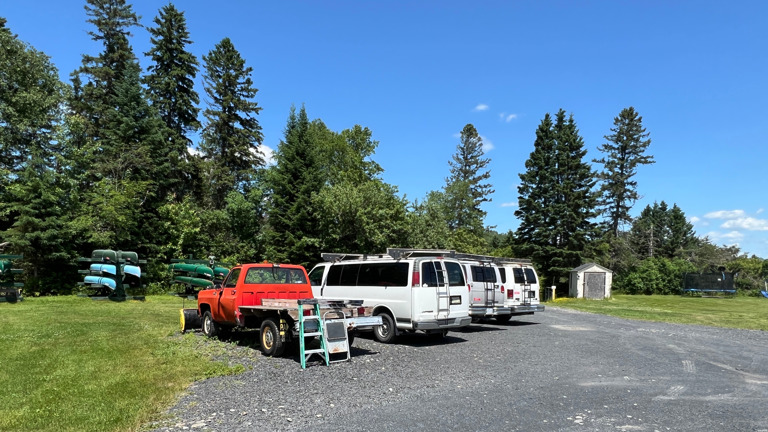 All business Equipment Conveys.