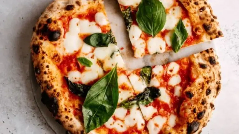 Pizza/Coffee/Bakery Business for Sale: Opportunity Knocks