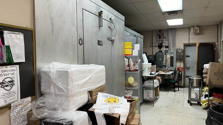 Walk in cooler and freezer