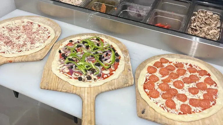 Restaurant/outdoor kids playground