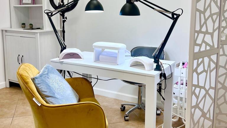 Thriving Full Service Salon For Sale