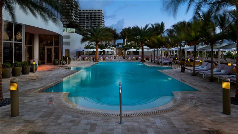 Lighting Manufacturer TBH623