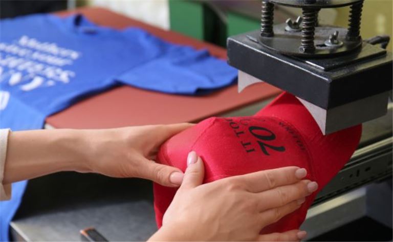 Turnkey Franchise Apparel & Print Shop – High Traffic Location