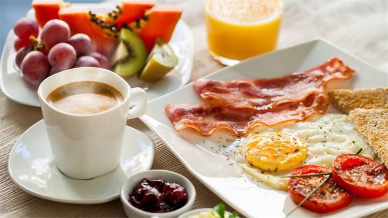 Popular Family Breakfast and Lunch