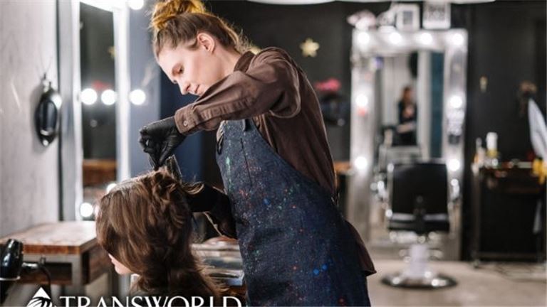 Beautiful Hair Salon, Perfect Location!