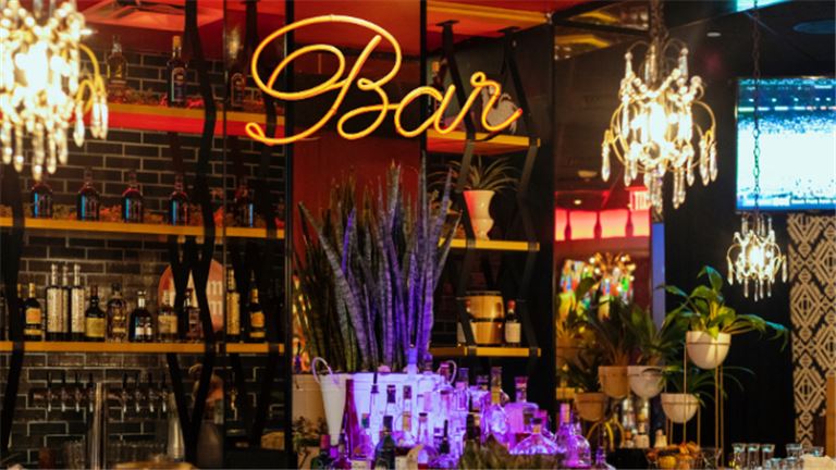  Bar For Sale in Houston