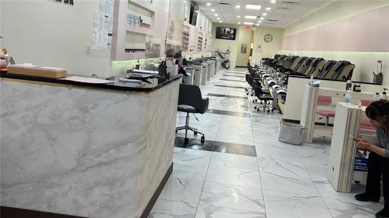 Turn Key High-End Nail Salon [3 Yrs/ Owner finance available]